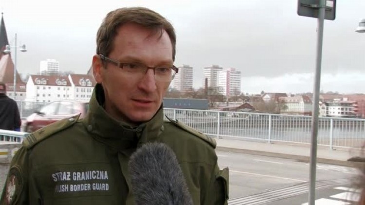 707c_studio2_20112015.mp4