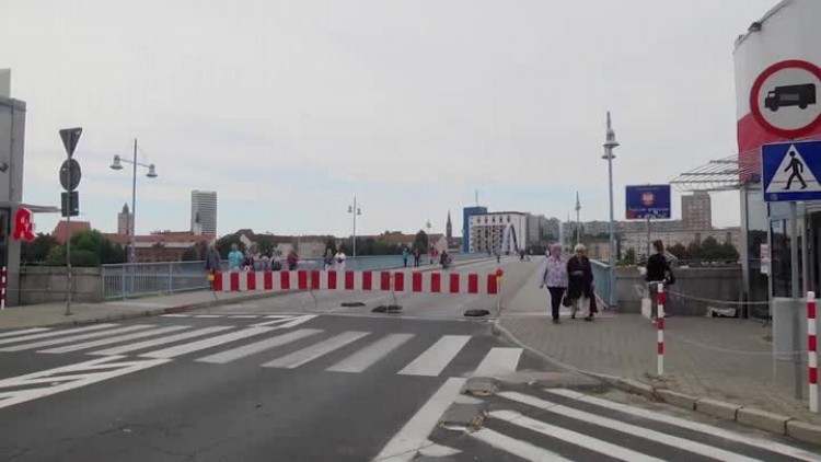 786_most_otwarty.mp4