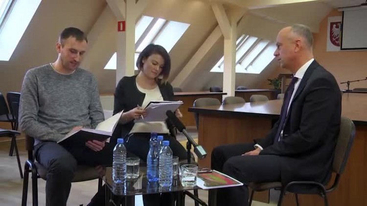 802d_rozmowa_z_1hd.mp4