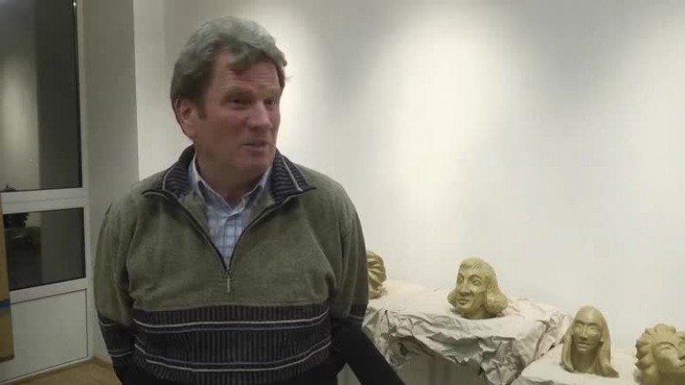 826_wystawa_zygmuntderen.mp4