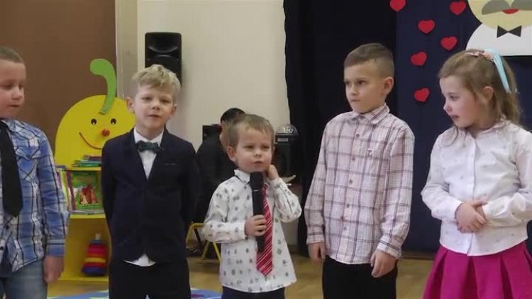 3pinokio_stokrotki_dzien_babci_i_dziadka_720p.mp4