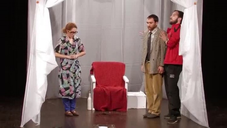 832c_spektakl_gupik720p.mp4