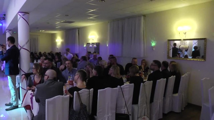 837_bal_fundacja_pomagamy.mp4