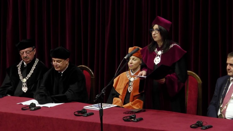 868_cp_absolutorium.mp4