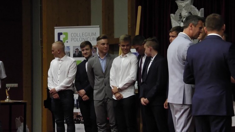 872_gimnazjum1_zakonczenie_poprawka.mp4