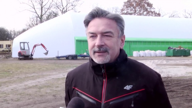 932_nowy_kryty_kort_tenisowy.mp4