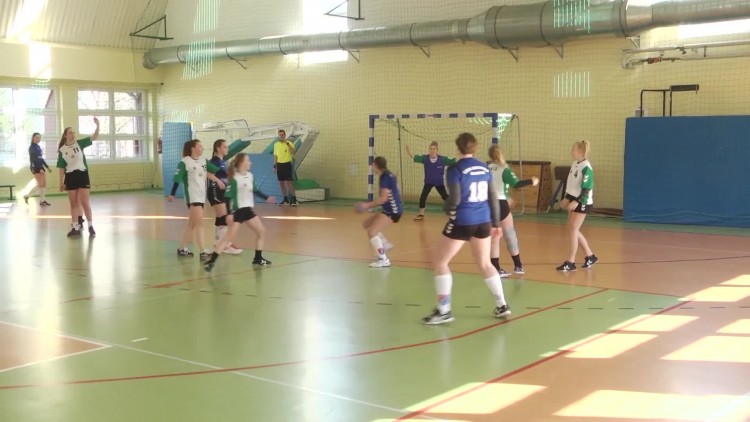 944_uks_jedynka_pilka_reczna_grabowski.mp4