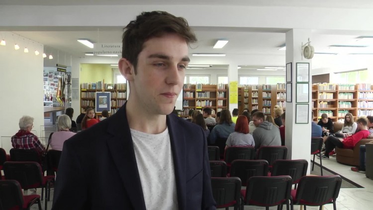 957_biblioteka_pisarz.mp4