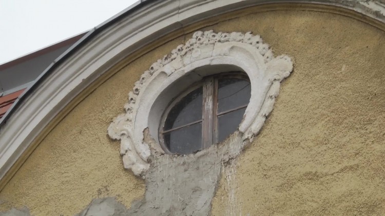 981_pilsudskiego_kamienica_remont.mp4