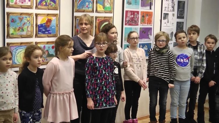 1033_galeria_okno.mp4