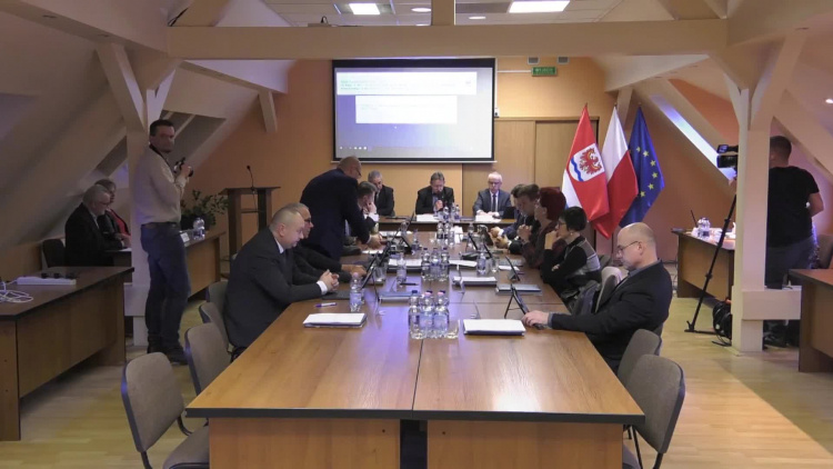 1036c_4_sesja_powiat_123bcu9a8hyko_.mp4