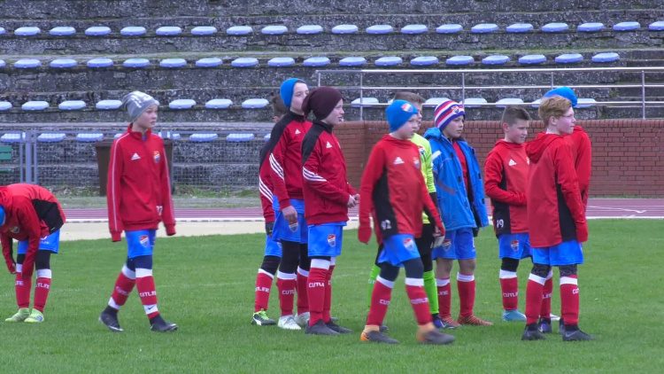 1056sr_09_ukspolonia.mp4