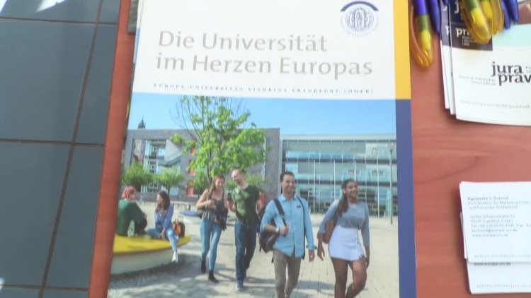 1058_07cz_dyktnado.mp4