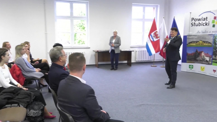 1104_07_stypendia_starostwo.mp4