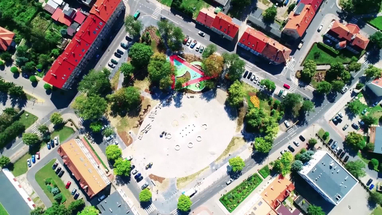 1106_03_wt_otwarcie_placu_bohaterow_zaproszenie.mp4