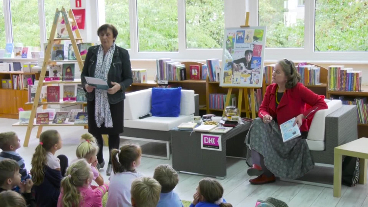 1108_08_czw_biblioteka.mp4