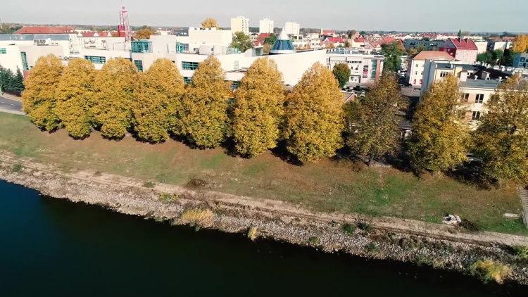 1110_03_pon_jesiendron.mp4