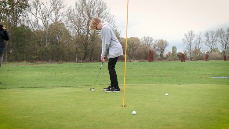 1116_01_pn_golf_news.mp4