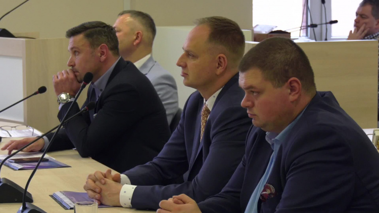 1140_09_zamk_urzad_konferencja.mp4