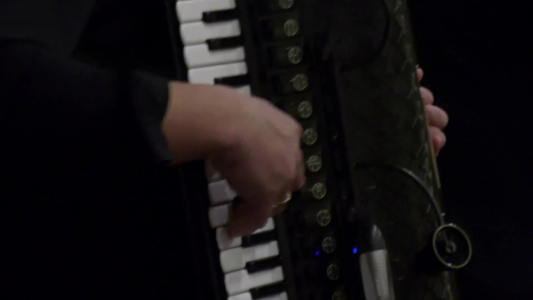 1046_01_zlote_gody.mp4