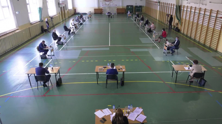 1166b_xx_sesja_rady_miejskiej_24042020r.mp4