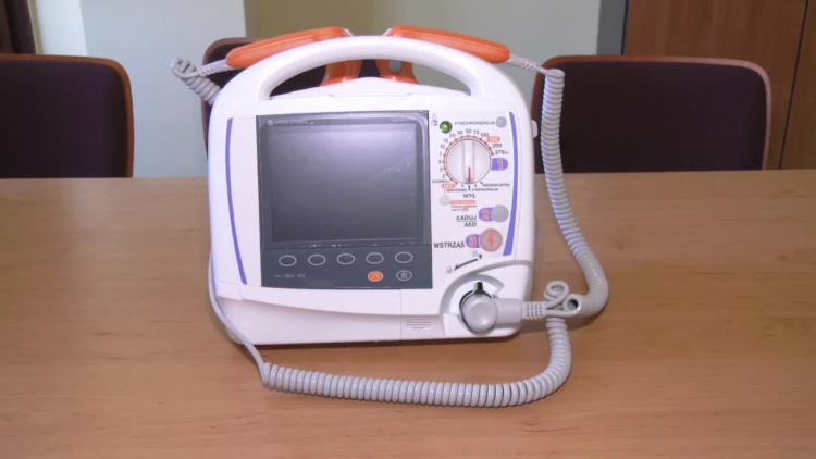 1176_03_sr_szpital_sprzet_pomagamy.mp4