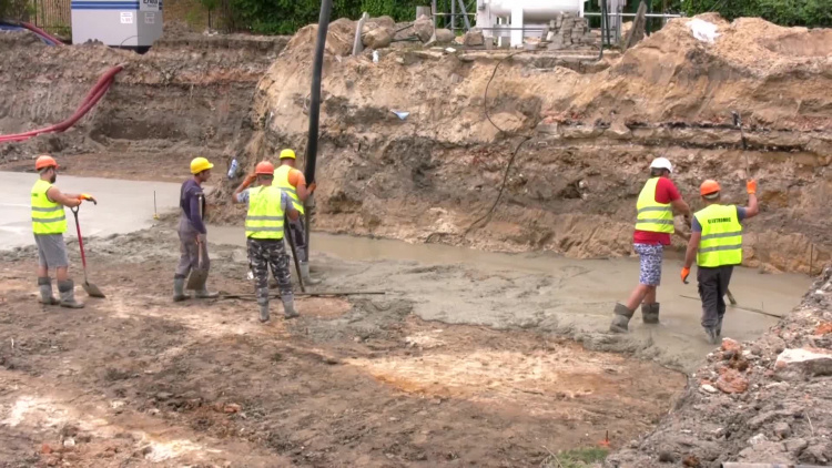 1190_04_sr_szpital_budowa.mp4