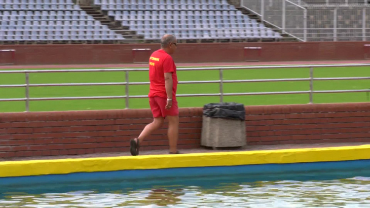 1194_01_wt_basen_wakacje.mp4