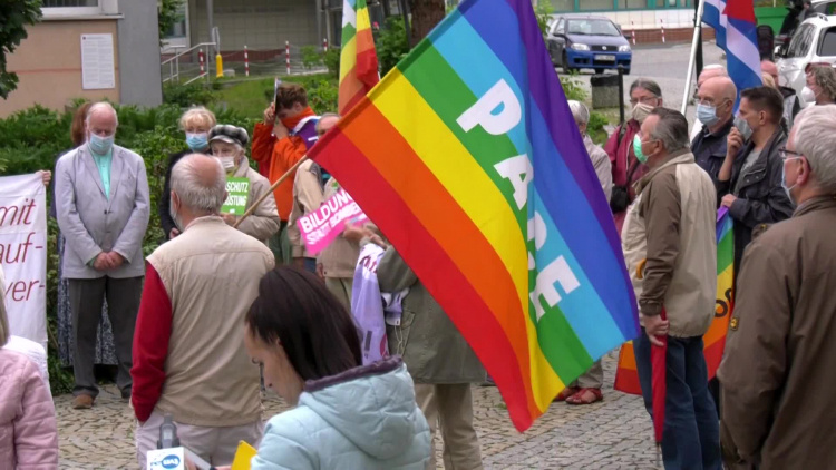 1204_06_czw_marsz_ok.mp4