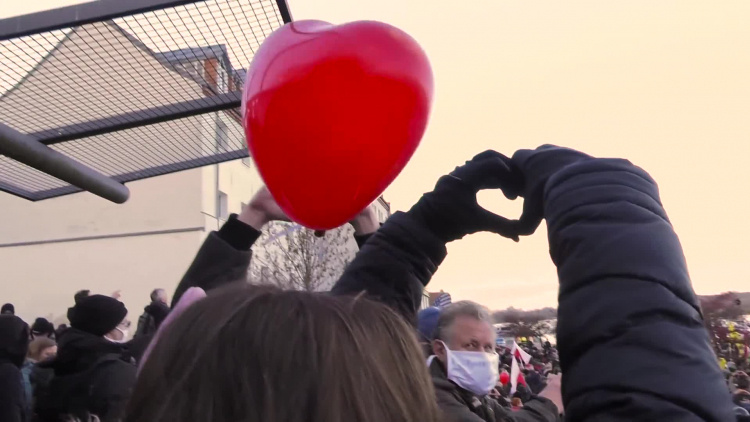 1300-01-pn-marsz.mp4