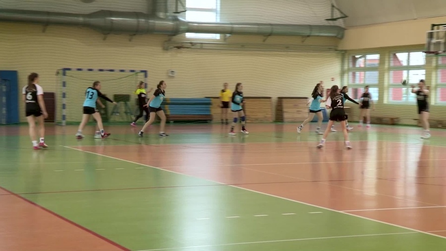 1258-01-pon-reczna.mp4