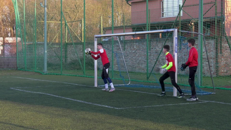 1260-05-sr-akademia-bramkarska-trening.mp4