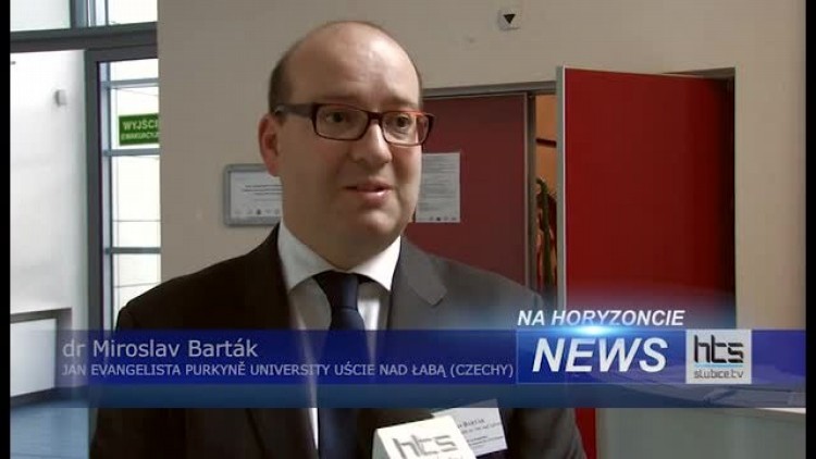 media-700_konferencja